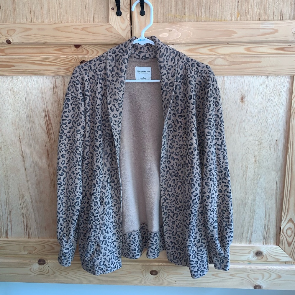 Abercrombie & Fitch cheetah leopard printed sweatshirt bolero size S